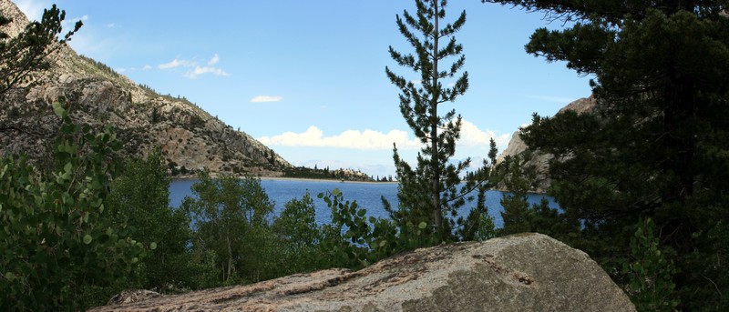 [Lake Sabrina, Towards the Dam]