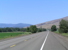 
		Lush Green Valley, US-197
		