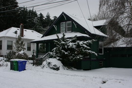 [Snowy House]